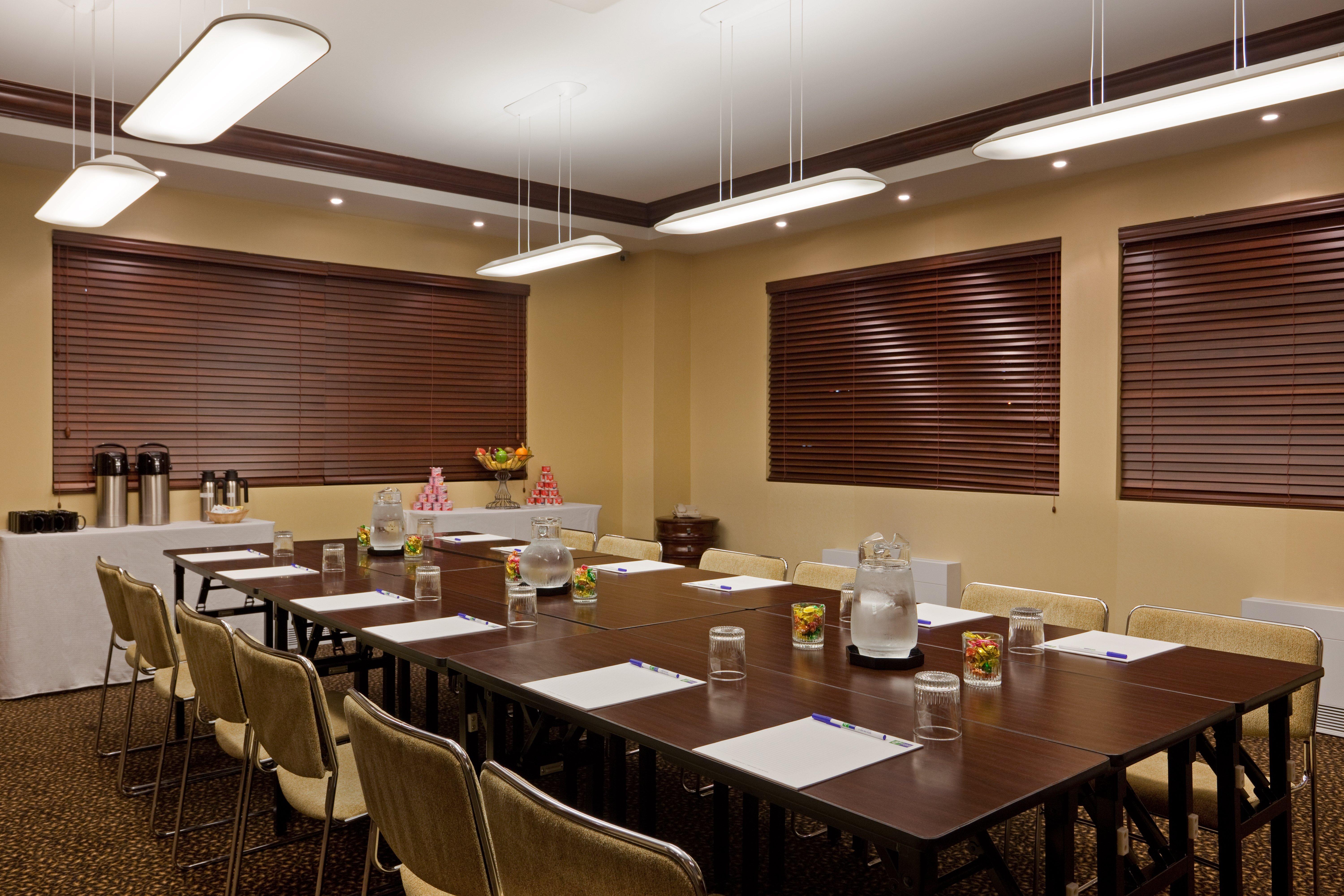 Quality Inn Saint-Jean-Sur-Richelieu Facilities photo