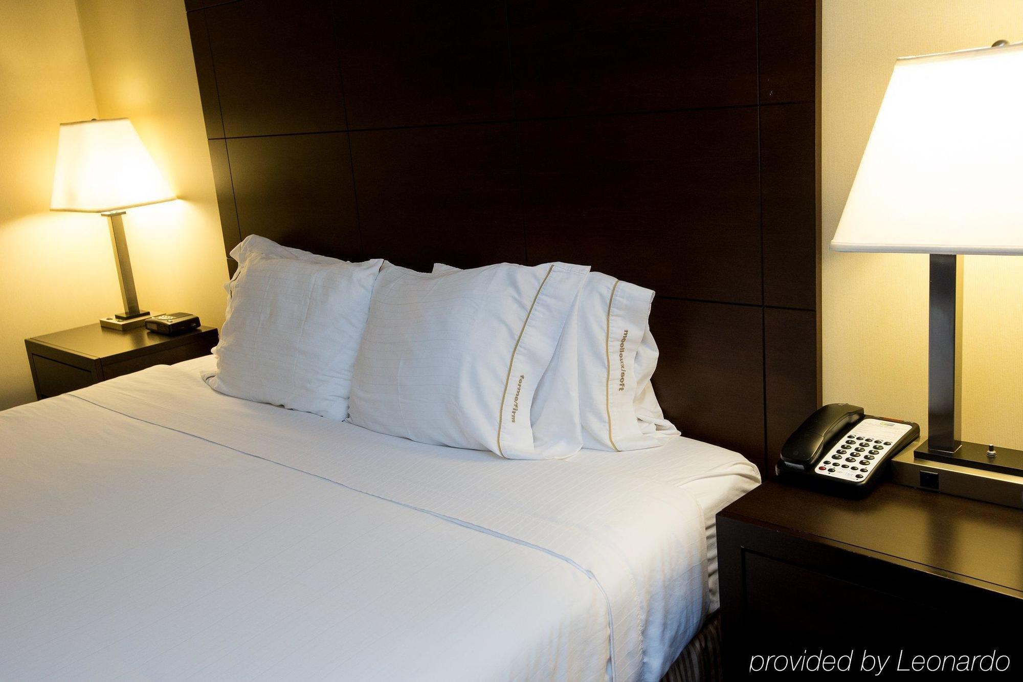Quality Inn Saint-Jean-Sur-Richelieu Exterior photo
